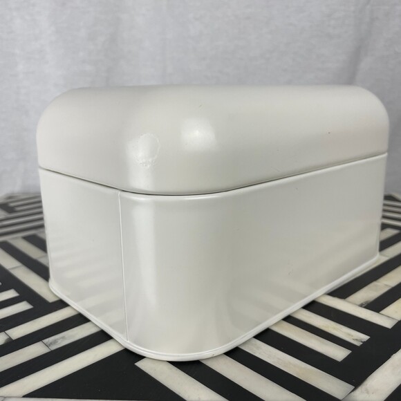 Creamy White Rounded Rectangle Storage Tin Box - Picture 6 of 8